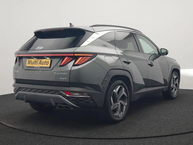Hyundai Tucson 1.6 T-GDI Comfort 4WD PHEV 265pk Dealer O.H. | Adaptive Cruise | Trekhaak Afn. |  Cam...