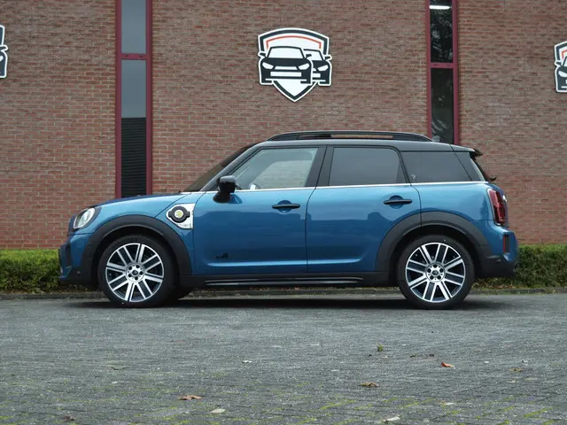 Mini Countryman Cooper SE ALL4 MINI Yours | Premium Plus