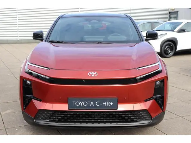 Toyota C-HR+