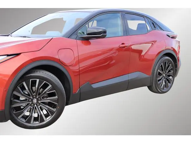 Toyota C-HR+