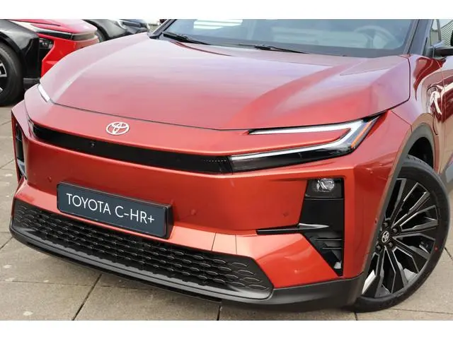 Toyota C-HR+