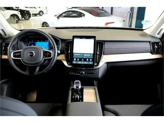Volvo XC90 2.0 T8 AWD 335kW/456pk Aut8 Recharge Ultra Dark 7P ADAPT.CRUISE + HARMAN/KARDON + PANORAM...