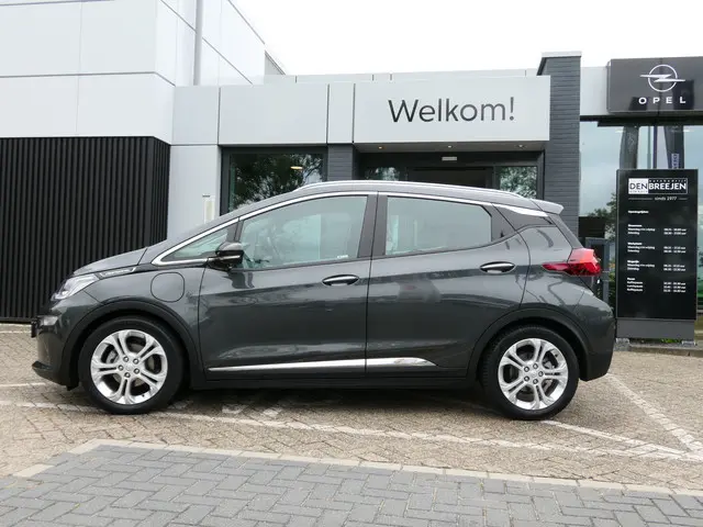 Opel Ampera-e Business 64 kWh | Nieuw accupakket | 1e eigenaar! | 100% Elektrisch