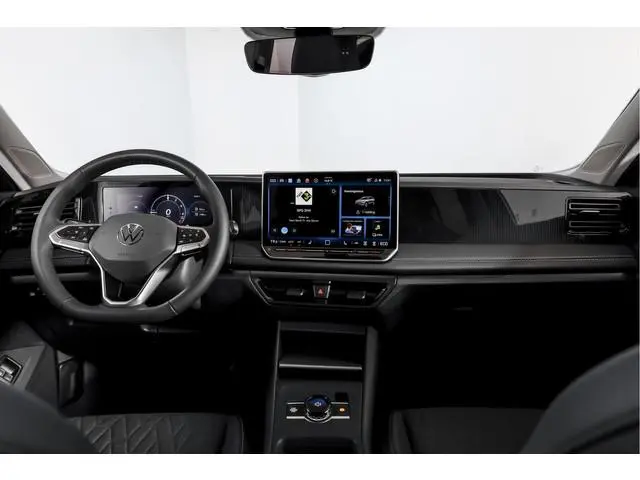 Volkswagen Tiguan 1.5 eHybrid Life | Elek. Trekhaak | Dig. Cockpit | Adapt. Cruise | Stoel-+stuurver...