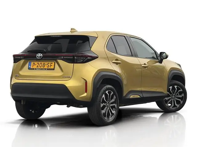 Toyota Yaris Cross 1.5 Hybrid First Edition ✅ LED ✅ ACC ✅ CarPlay