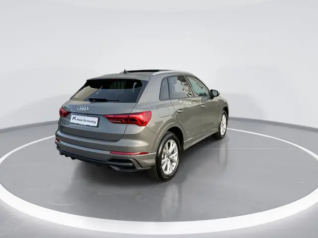 Audi Q3 45 TFSIe 180kW/245PK S Line · Panoramadak · Camera · Apple/Android Car Play · Drive select ·...