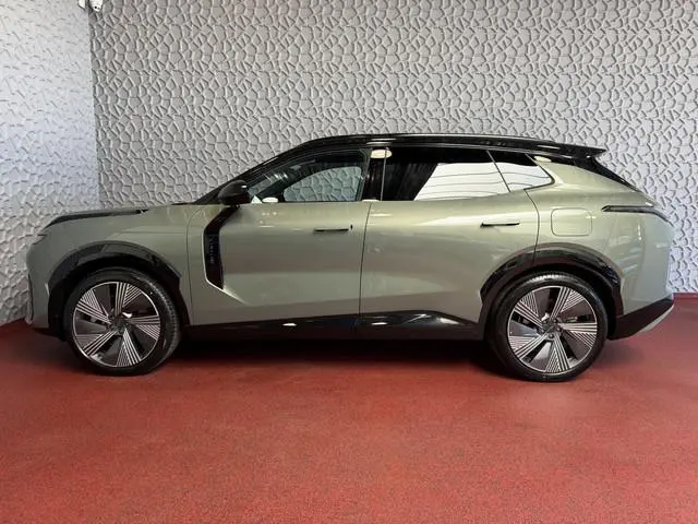 Lynk & Co 08 2026 345PK MORE NIEUWE 200KM/PHEV AUTO OP VOORRAAD HYBRIDE MASSAGE STOEL VERW/VENTILATI...