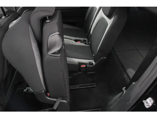 Citroen Grand C4 SpaceTourer 1.2 PureTech 130pk Feel 7p Navigatie Apple Carplay/Android Auto Climate...