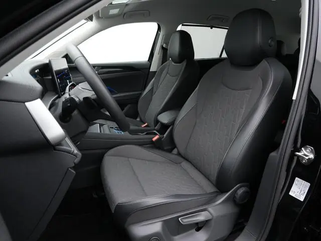 Volkswagen Tayron 1.5 eHybrid 204 pk Life | Trekhaak | Adaptief onderstel | Achteruitrijcamera | Ada...