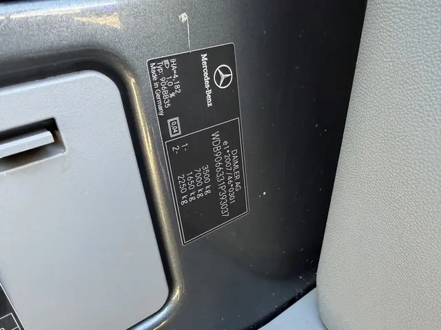 Mercedes-Benz Sprinter