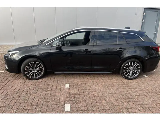 Toyota Corolla Touring Sports Hybrid 140 Dynamic |NL auto|BTW auto|Apple Car Play|17"LM velgen|PDC|E...