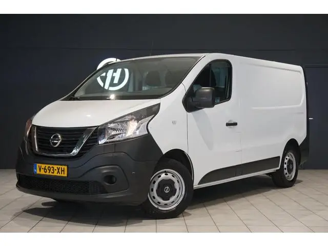 Nissan NV300