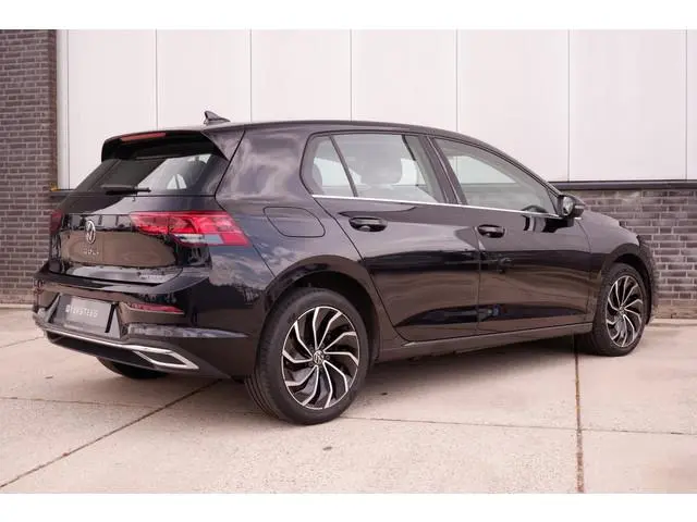 Volkswagen Golf 1.4 eHybrid Style | Carplay | Camera | Memory | Navi | Sfeerverlichting | LED | IQ-L...