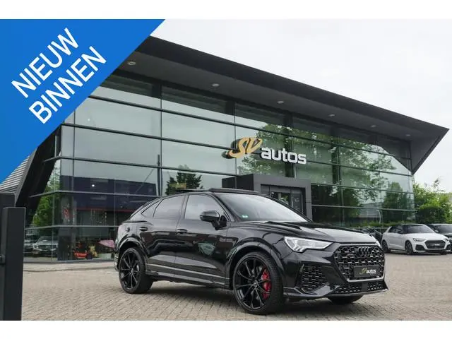 Audi RSQ3 Sportback TFSI 400pk Panoramadak Sonos Trekhaak 21" LMV BOMVOL Rode stiksels Carbon