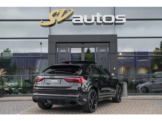 Audi RSQ3 Sportback TFSI 400pk Panoramadak Sonos Trekhaak 21" LMV BOMVOL Rode stiksels Carbon