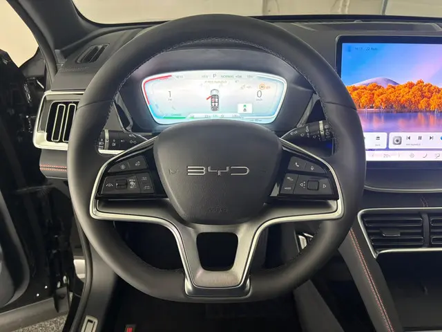 BYD SEAL U