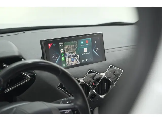 DS DS 3 Crossback E-Tense So Chic 50 kWh | SHO = 93,8% | Allseason Banden | Camera | Dodehoekdetecti...