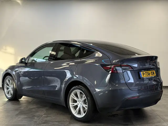 Tesla Model Y Long Range AWD 75 kWh 24 maanden garantie mogelijk (*vraag naar de voorwaarden)