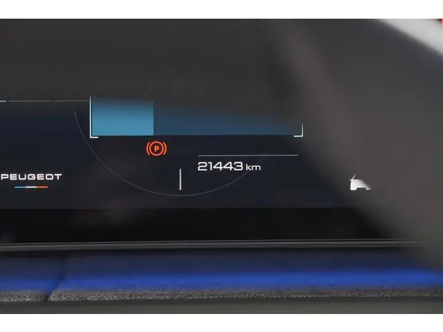 Peugeot e-3008