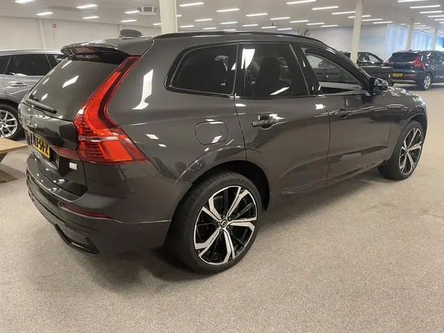Volvo XC60 2.0 T6 PHEV AWD Long Range Plus Dark Trekhaak 2250kg/360 Camera/ Stoel en Stuurverw./ Har...