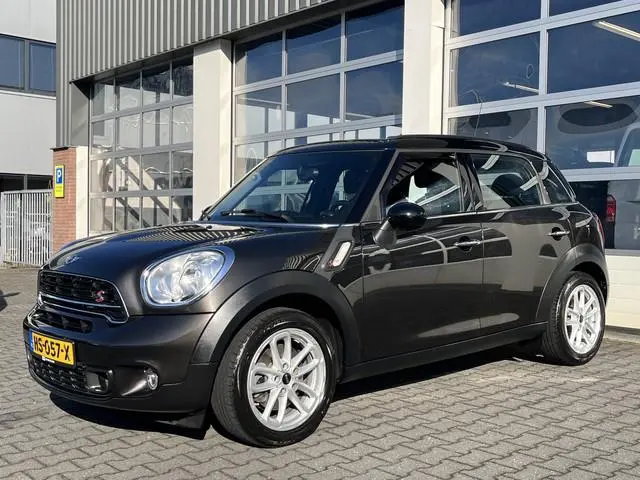 MINI Countryman 1.6 Cooper S Airco Cruise controle Trekhaak 1000kg trekgewicht Stuurwielbediening Te...