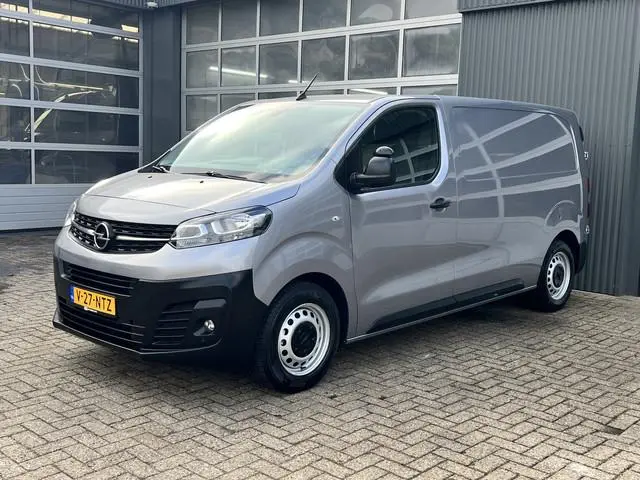 Opel Vivaro 1.5 CDTI L2H1 Marge BTW en BPM vrij!! Airco Cruise controle Navigatiesysteem 2-Persoons...
