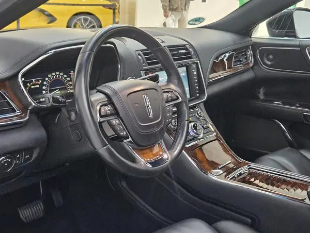 Lincoln Continental