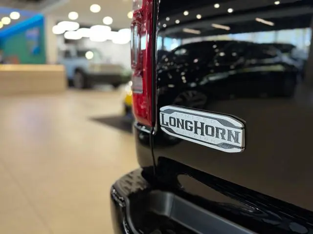 Dodge Ram Van