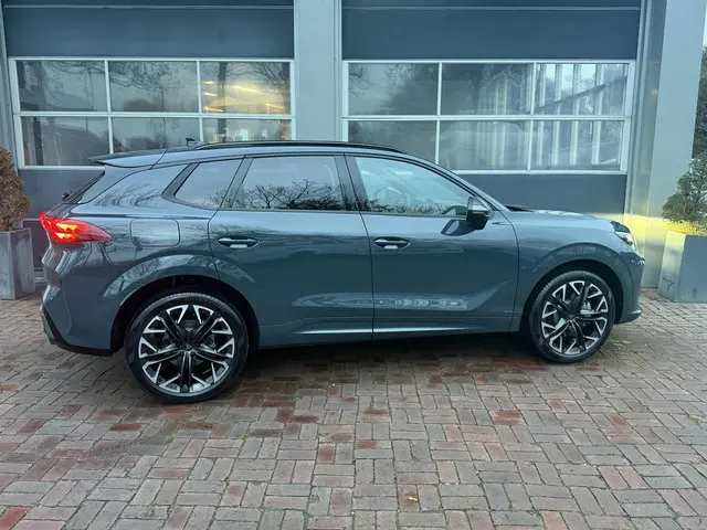 CUPRA Terramar 1.5 TSI e-Hybrid e-Hybride | Advanced- en stoelenpakket | 20" Hadron | ACC | Omgeving...