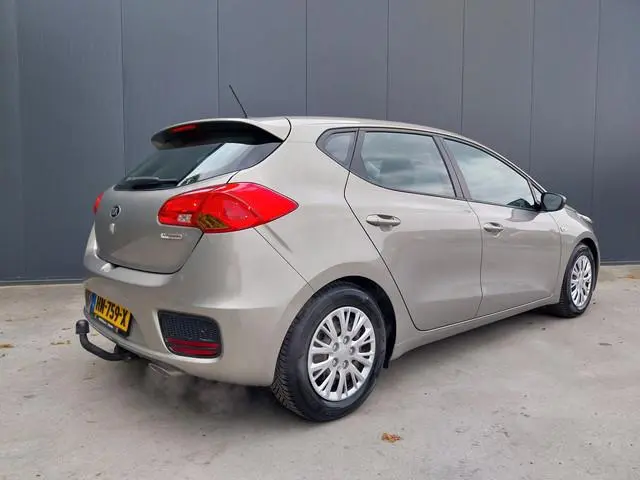 Kia cee'd 1.0 T-GDi Navigator NAVI CAMERA AIRCO TREKHAAK