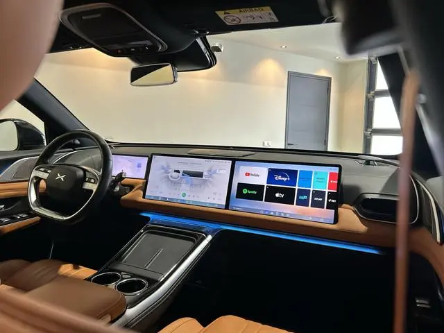 XPENG G9