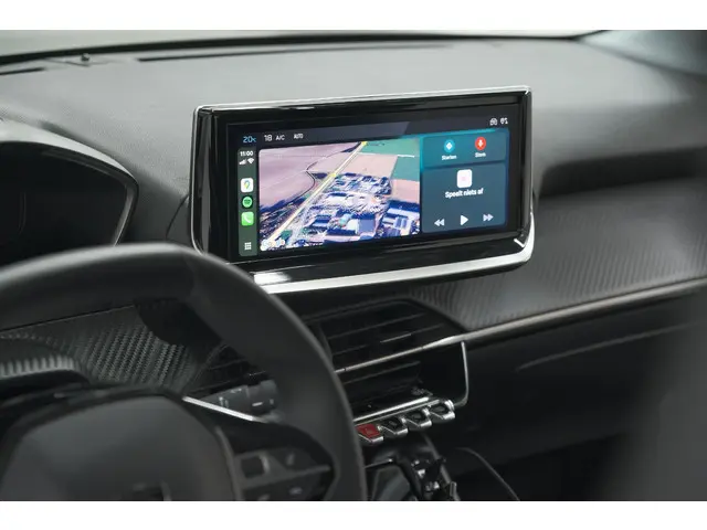 Peugeot 208 PureTech 100 Allure | Parkeersensoren | Navigatie | Apple Carplay