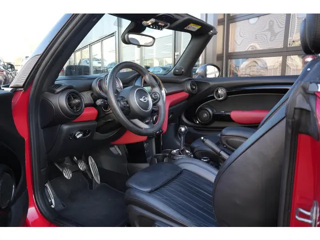 MINI Cooper Cabrio