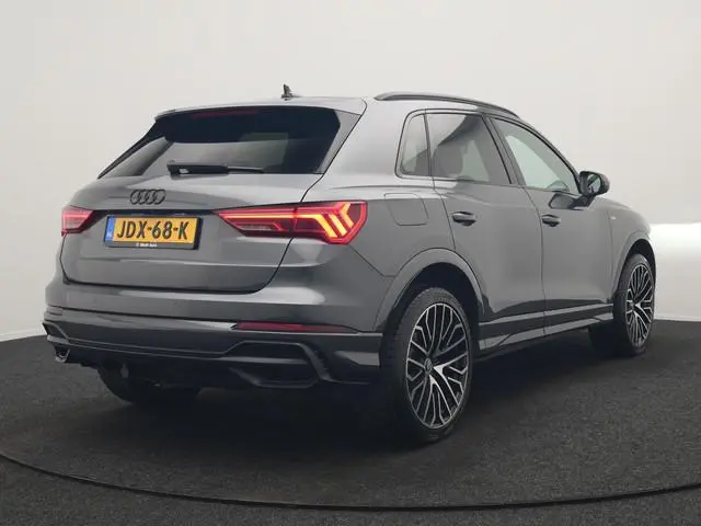 Audi Q3 45 TFSI e 2x S Line PHEV 245pk Dealer O.H. | Trekhaak Afn. | Adaptive Cruise | 360 Camera |...