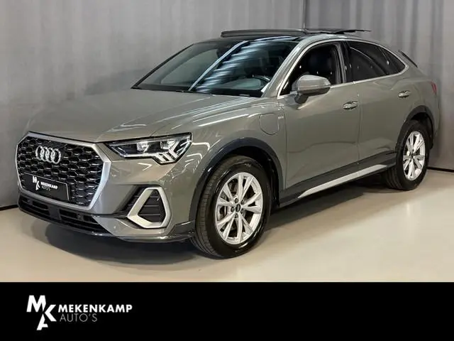 Audi Q3 Sportback 45 TFSI e S Edition 18"/Panoramadak/Dodehoek/Leder/Camera/Elektrische klep/Keyless
