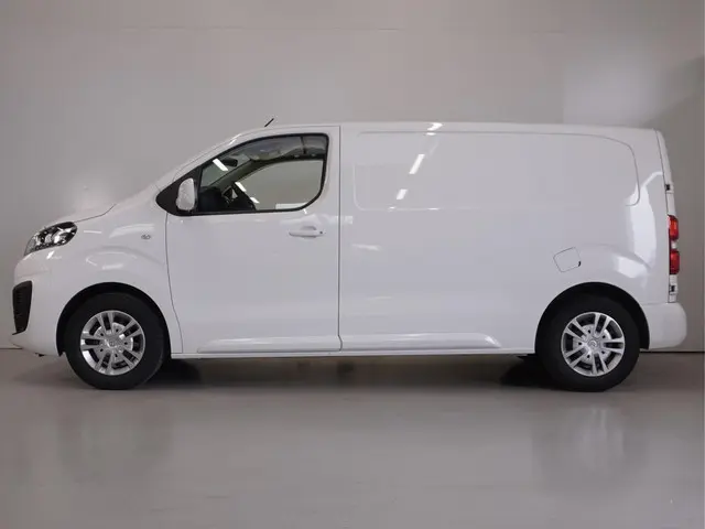 Citroën Jumpy 1.5 BlueHDI 120Pk L2 Driver | 3 Zits | Navigatie | DAB+ | Volledige betimmering | Rijk...
