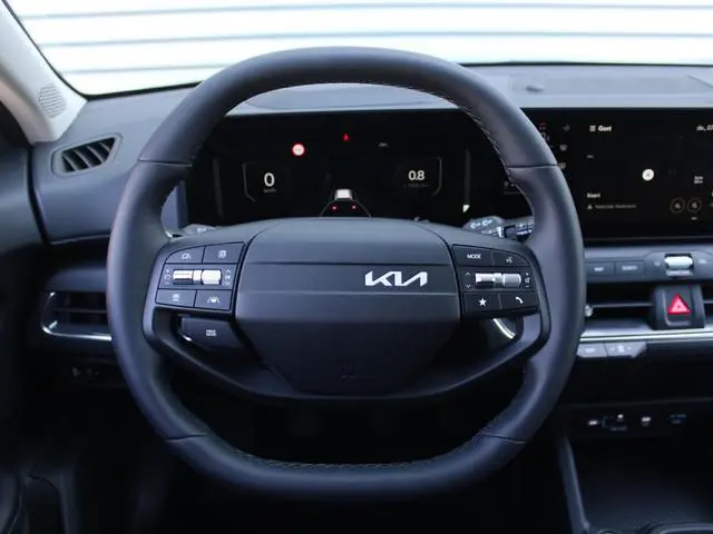 Kia K4