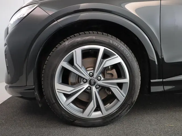 Audi Q4 Sportback e-tron