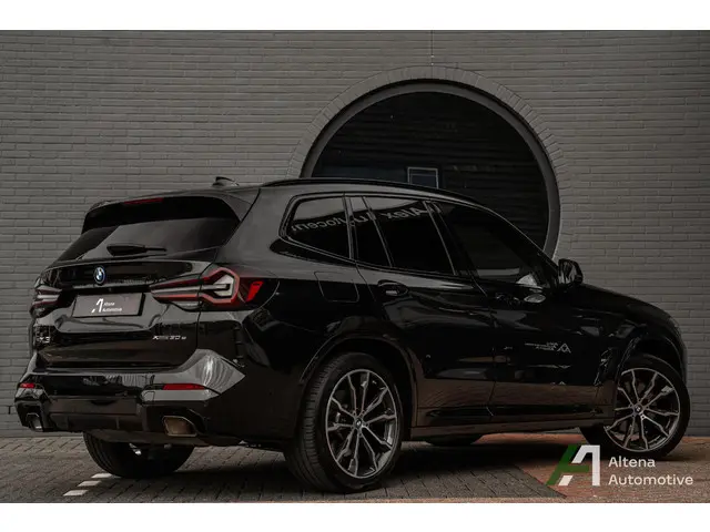 BMW X3 xDrive30e High Executive M-sport, BTW, M-sportstoelen Panorama dak, Harman Kardon, Adaptieve...