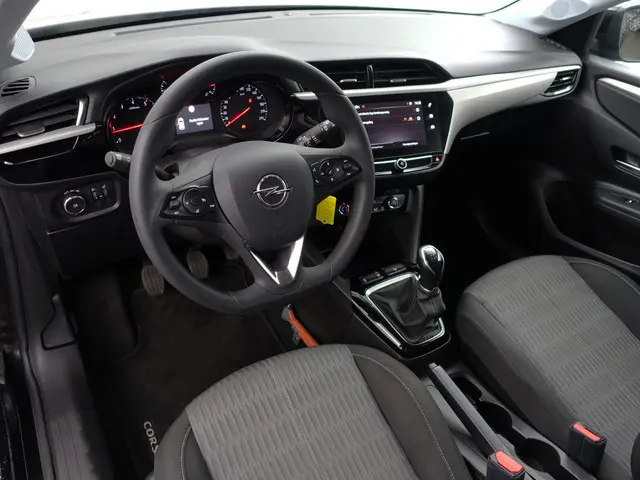Opel Corsa 1.2 Edition- Park Assist, Lane Assist, Clima, Cruise, Privacy Glass, Comfort Interieur