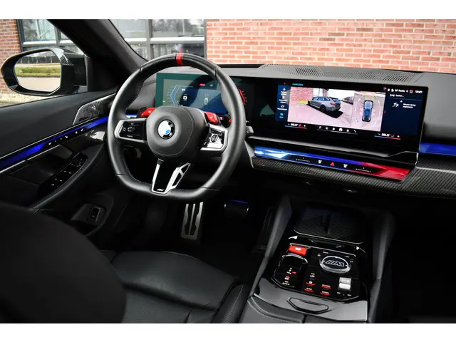 BMW M5 Touring Pano M-Driver Co-Pilot Trekh Alc-hemel Carbon B&W