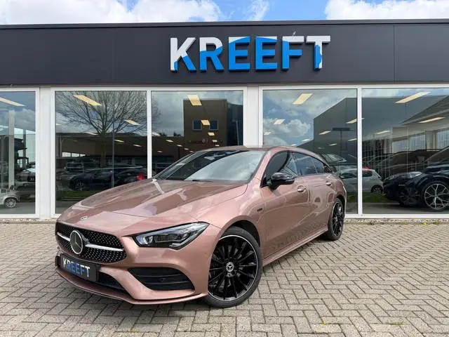 Mercedes-Benz CLA-klasse Shooting Brake 250 e Premium Roségoud | Head up | Sfeer | ACC