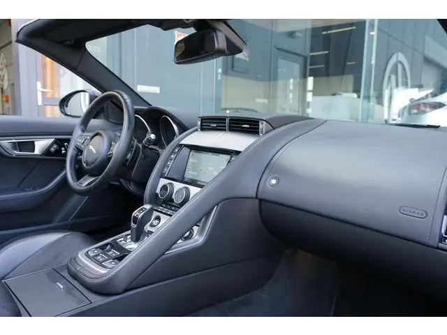 Jaguar F-Type