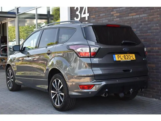 Ford Kuga 1.5 ST Line ECC LMV NAVI LEDER LED