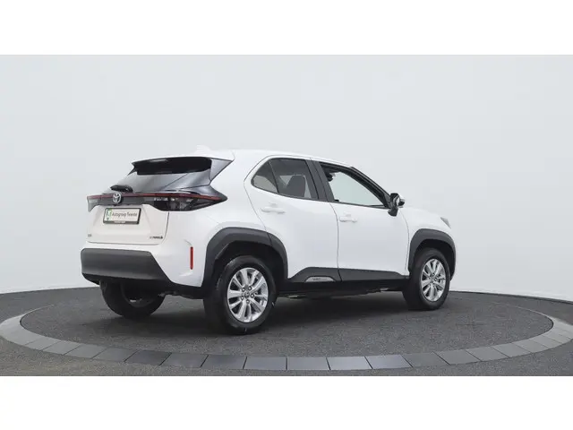 Toyota Yaris Cross 1.5 Hybrid Business | Private Lease 499,- p.m. |