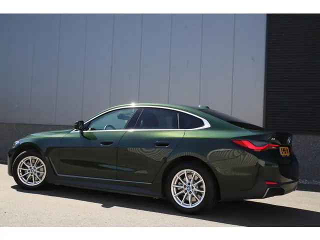 BMW i4 eDrive40 High Executive 84 kWh Harman Kardon/ Sanremo/Oyster