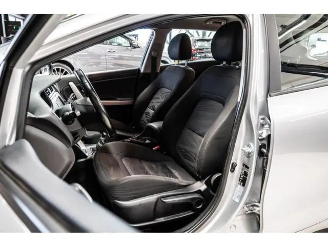 Kia cee'd Sportswagon 1.0 T-GDi ComfortPlusLine Navigator 1e eigenaar | Dealer Onderhouden