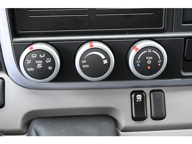 FUSO Canter