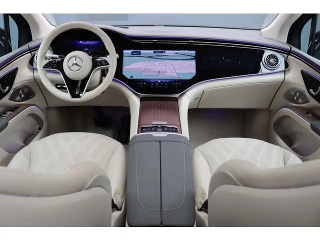 Mercedes-Benz EQS