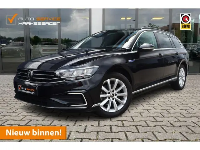 Volkswagen Passat Variant 1.4 TSI PHEV GTE Business | ACC | Camera | Winter Pakket |